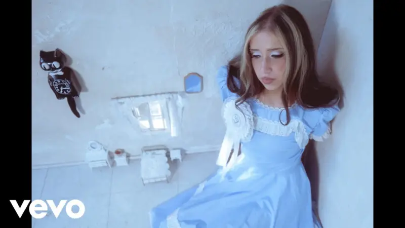 Isabel Larosa - The Things That I Would Do To Be Enough For You